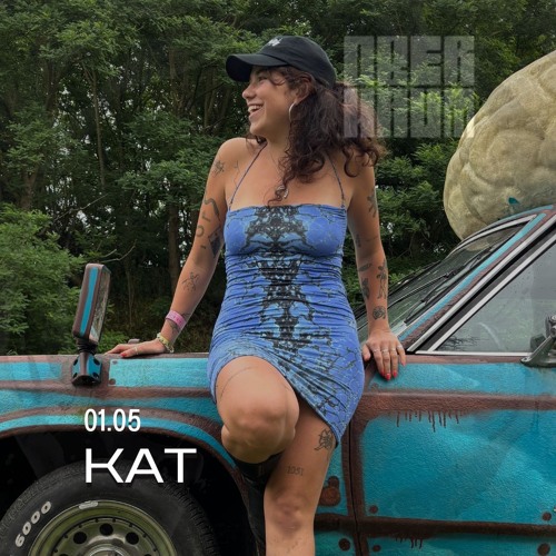 Kat on the OBERHAUM artwork
